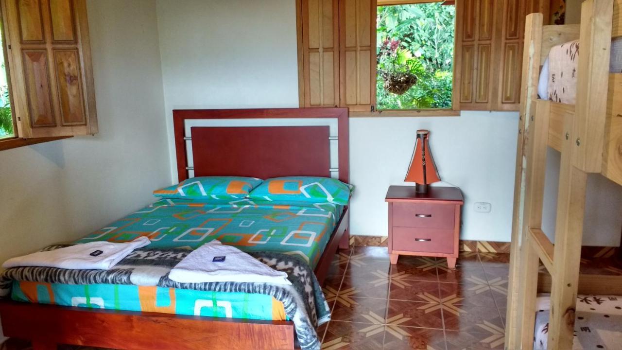 Finca Turistica Los Rosales เปเรย์รา ภายนอก รูปภาพ